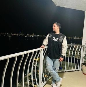 Meet your Posher, Julio